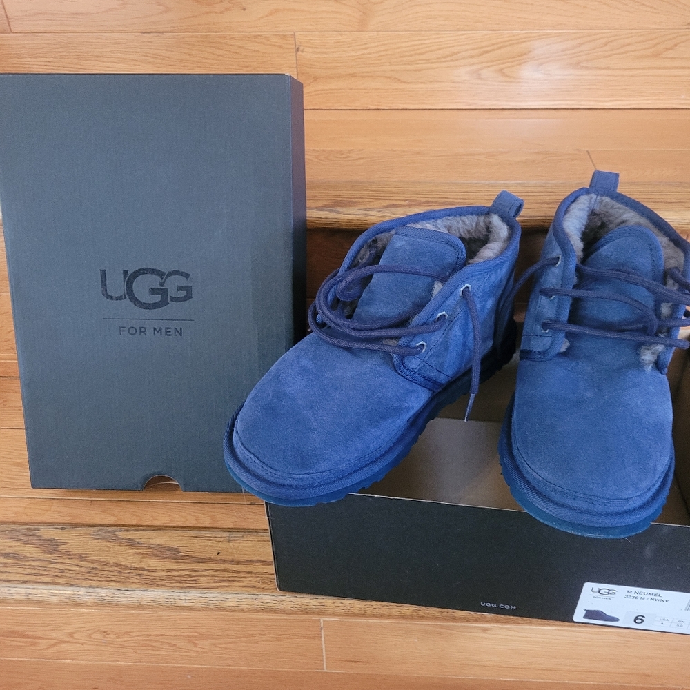 Ugg Men's Neumel boots size 6
